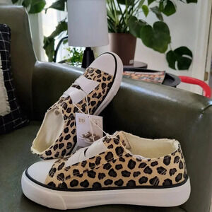 Cream tan brown leopard print tennis shoes girl's laces memory foam insole cute